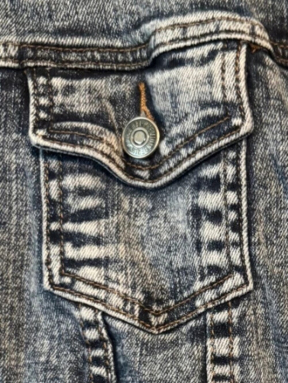 I Love H81 Acid Wash Denim Jean Jacket Size Large American Brand Size Large - Picture 4 of 5